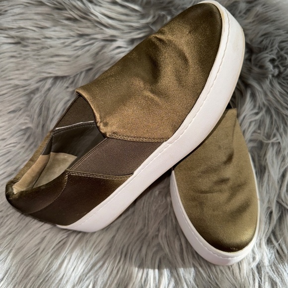 Vince Warren Italian Satin Platform Slip On Sneakers Antique Olive Size 7 - Picture 2 of 10